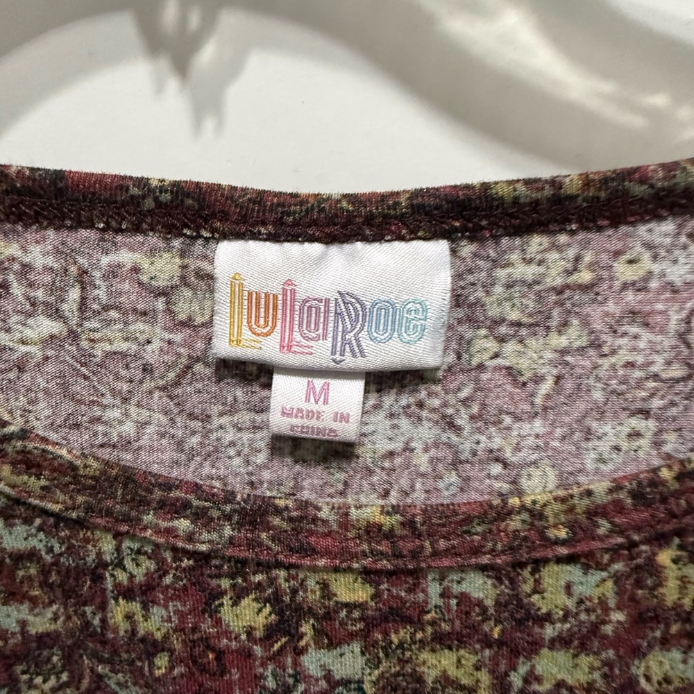 LuLaRoe Gray and Pink Top Med Irma